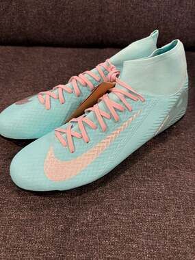 Nike Air Zoom Mercurial Superfly 10 Academy AG Soccer Cleats -size 9M